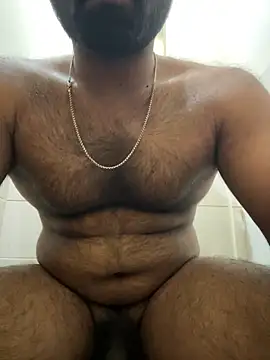 Snapshot of DJLOVE280825 chatting on July 13, 3:39 am DJLOVE280825 online show from July 13, 3:39 am