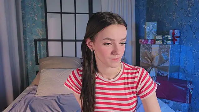 E l i z e  online show from November 26, 5:40 am