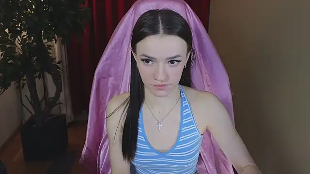 E l i z e  online show from November 15, 5:11 am