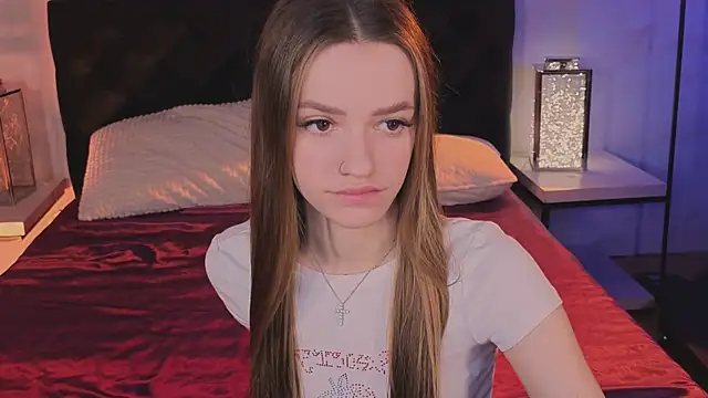 E l i z e  online show from May 21, 5:16 am