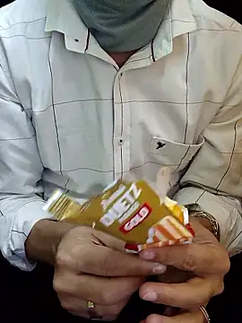 chocolate alone online show from December 2, 9:22 am