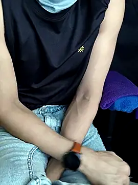 chocolate alone online show from October 23, 7:18 am