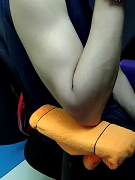 chocolate alone online show from November 1, 5:51 pm