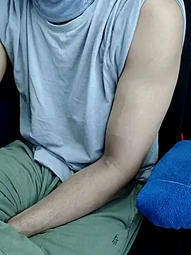 chocolate alone online show from October 27, 7:53 am