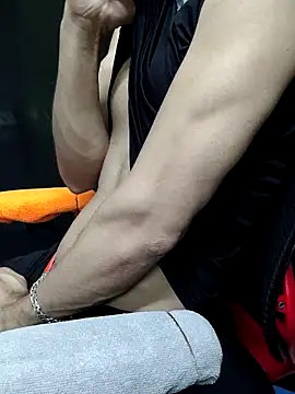 chocolate alone online show from October 4, 7:54 am