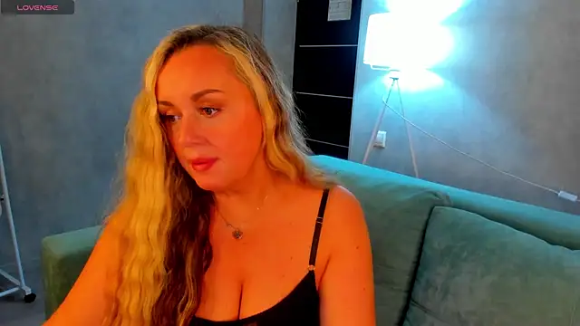 Sky Kuper online show from November 11, 12:38 am