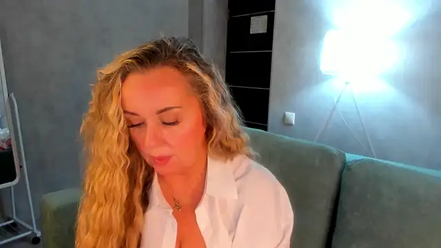 Sky Kuper online show from December 4, 11:04 pm