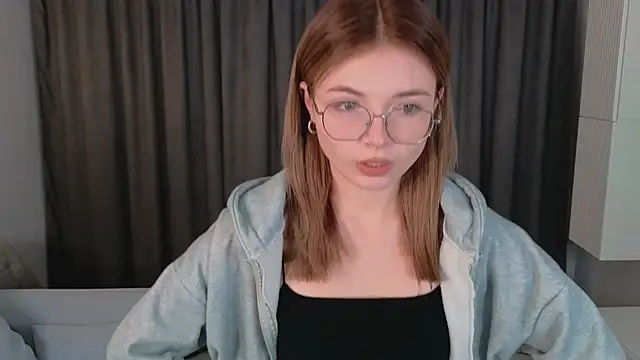 Snapshot of Susan_Gardner chatting on September 29, 1:39 pm Susan Gardner online show from September 29, 1:39 pm