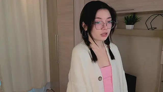 Susan Gardner online show from November 20, 6:14 am