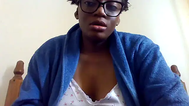 Snapshot of SexyGemBeautyX chatting on September 13, 5:24 pm SexyGemBeautyX online show from September 13, 5:24 pm