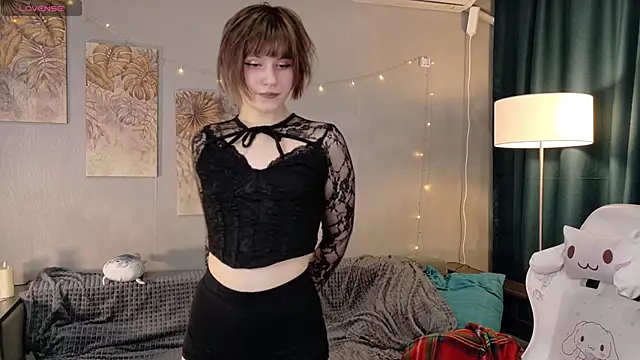 KikiMoor online show from February 26, 10:04 am