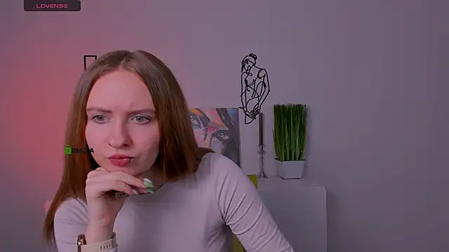 mila glow1 online show from October 1, 7:29 pm