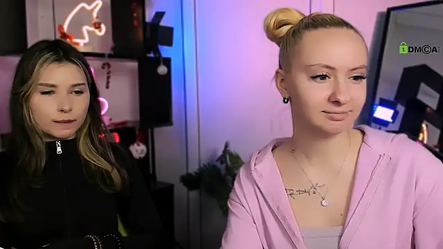 mila glow1 online show from January 13, 7:18 pm