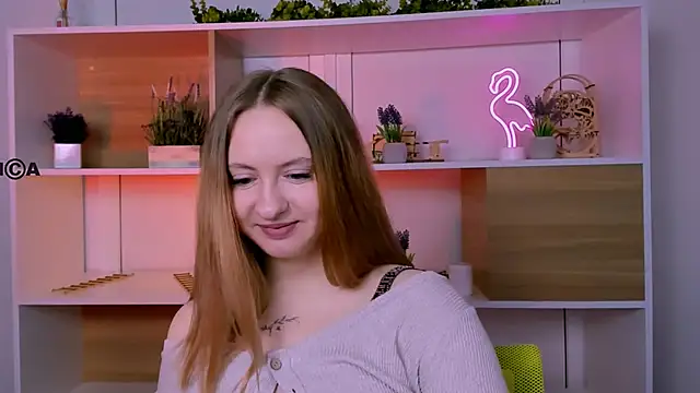 mila glow1 online show from November 11, 12:33 pm