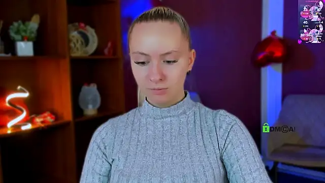 mila glow1 online show from February 12, 12:38 pm