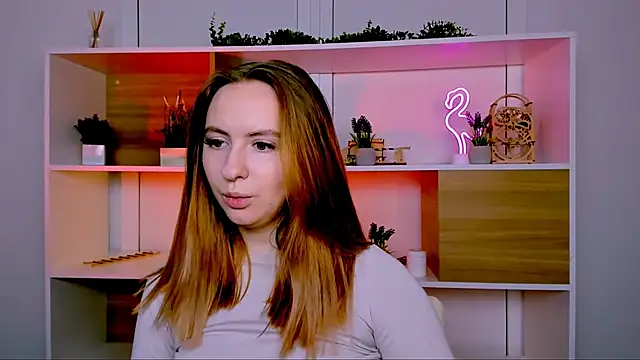 mila glow1 online show from November 7, 7:18 pm