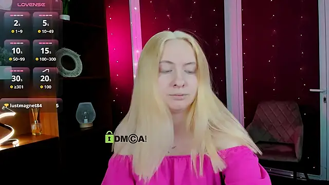 mila glow1 online show from December 15, 7:31 pm