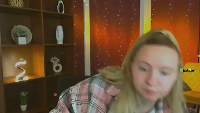 mila glow1 online show from May 2, 6:46 pm