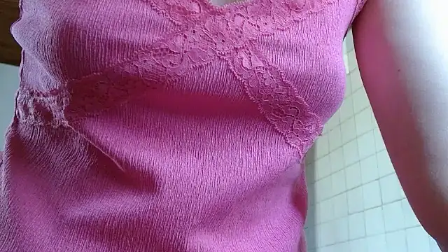 Snapshot of LorraineOSun chatting on June 22, 10:12 am LorraineOSun online show from June 22, 10:12 am