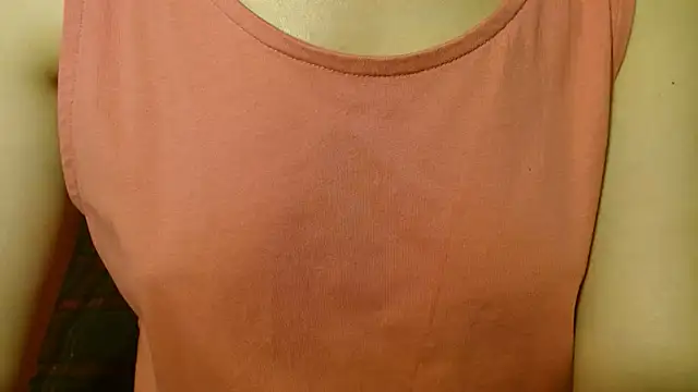 Snapshot of LorraineOSun chatting on May 20, 8:28 pm LorraineOSun online show from May 20, 8:28 pm