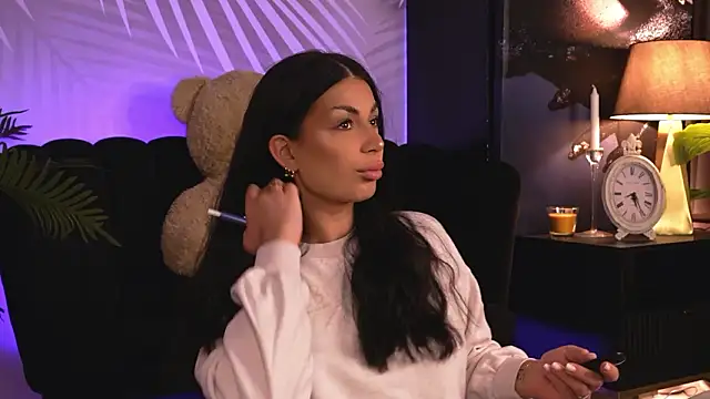 EvaRhea online show from February 23, 4:03 am