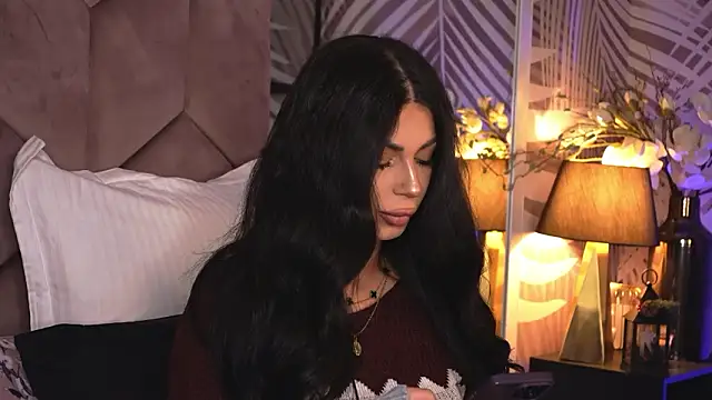 EvaRhea online show from February 4, 4:29 am