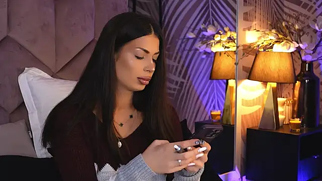 EvaRhea online show from November 11, 3:56 am