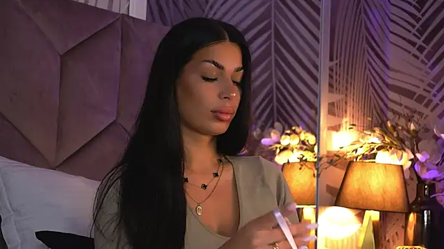 EvaRhea online show from March 4, 3:58 am