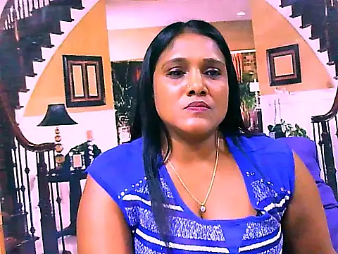 Snapshot of IndianSexyLady4u chatting on October 13, 5:58 pm IndianSexyLady4u online show from October 13, 5:58 pm