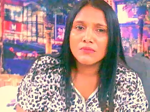Snapshot of IndianSexyLady4u chatting on September 25, 6:36 pm IndianSexyLady4u online show from September 25, 6:36 pm