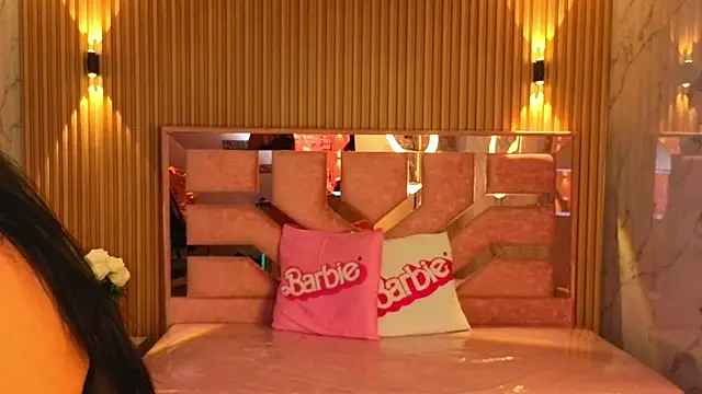 m eris s online show from October 31, 1:52 pm