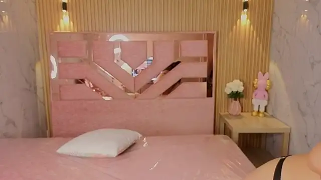 m eris s online show from February 25, 1:44 pm