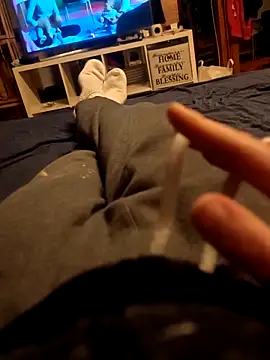 Snapshot of Horny_mummy chatting on December 5, 7:55 pm Horny mummy online show from December 5, 7:55 pm