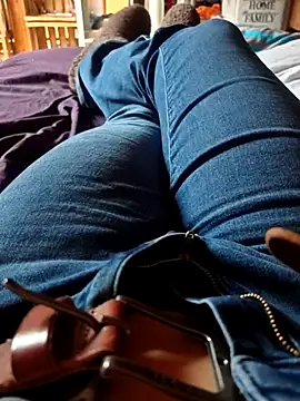 Horny mummy online show from January 19, 12:31 pm