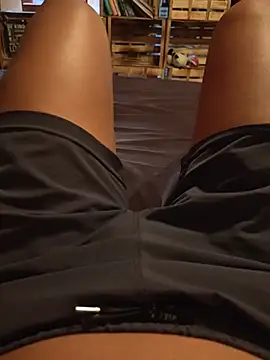 Snapshot of Horny_mummy chatting on July 15, 6:48 pm Horny mummy online show from July 15, 6:48 pm
