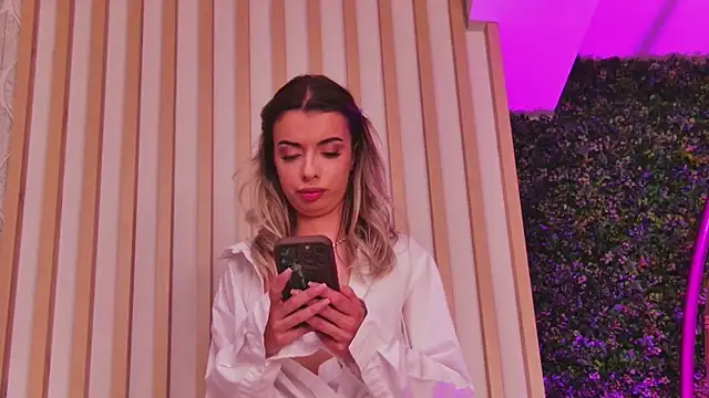 LollyShine online show from November 21, 7:24 pm