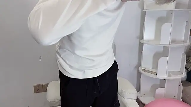 xiaoyang5200 online show from March 25, 12:04 pm