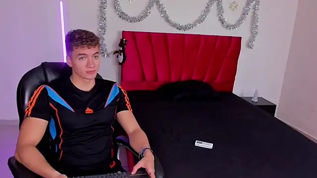 paull george online show from November 12, 2:43 pm