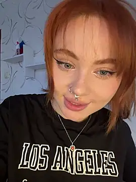 LunaMillie online show from February 13, 11:10 am