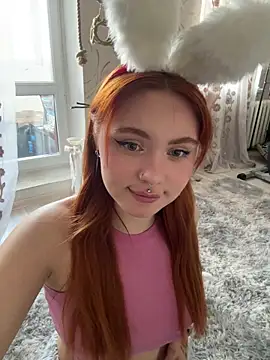 LunaMillie online show from April 2, 10:22 am