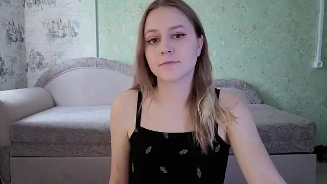 Snapshot of ShyMistery chatting on October 13, 11:01 am ShyMistery online show from October 13, 11:01 am