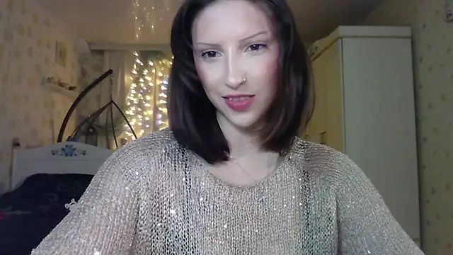 RuxaShade online show from December 16, 12:53 pm