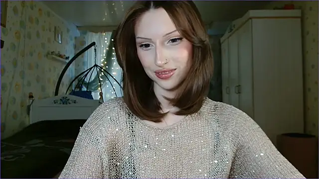 RuxaShade online show from March 7, 12:54 pm