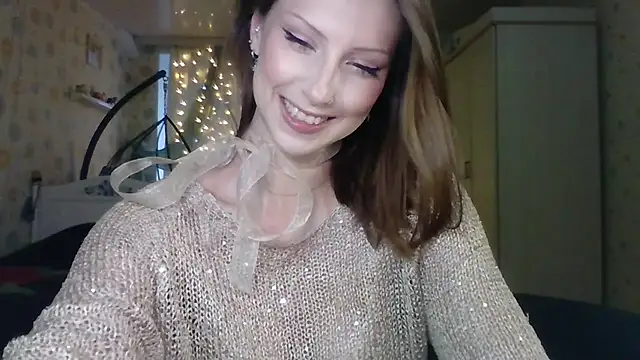 RuxaShade online show from December 3, 11:20 am