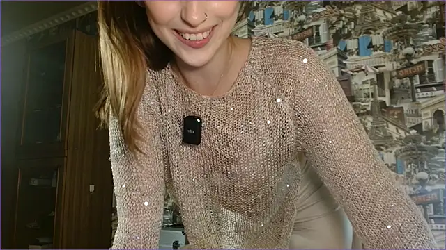 Snapshot of RuxaShade chatting on July 19, 1:41 pm RuxaShade online show from July 19, 1:41 pm
