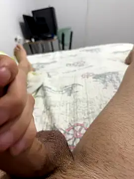 doyumsuz3131 online show from November 28, 10:21 pm