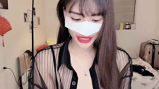 MaiLiiil online show from October 14, 10:49 am