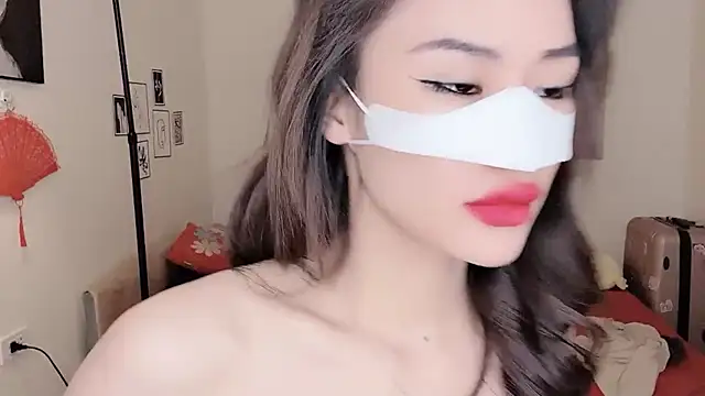 Snapshot of MaiLiiil chatting on November 2, 2:44 pm MaiLiiil online show from November 2, 2:44 pm