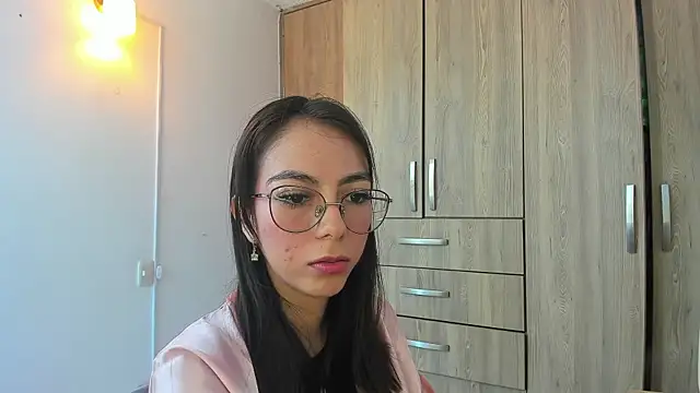 horny adiction online show from April 7, 7:59 pm