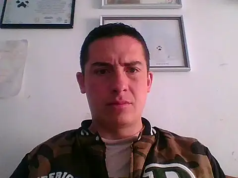 Snapshot of mickseb89 chatting on September 11, 3:56 pm mickseb89 online show from September 11, 3:56 pm